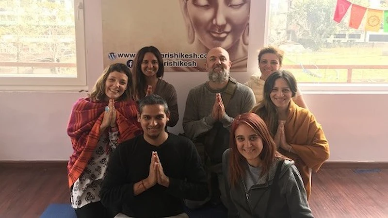 200 hour yoga teacher training in Rishikesh India